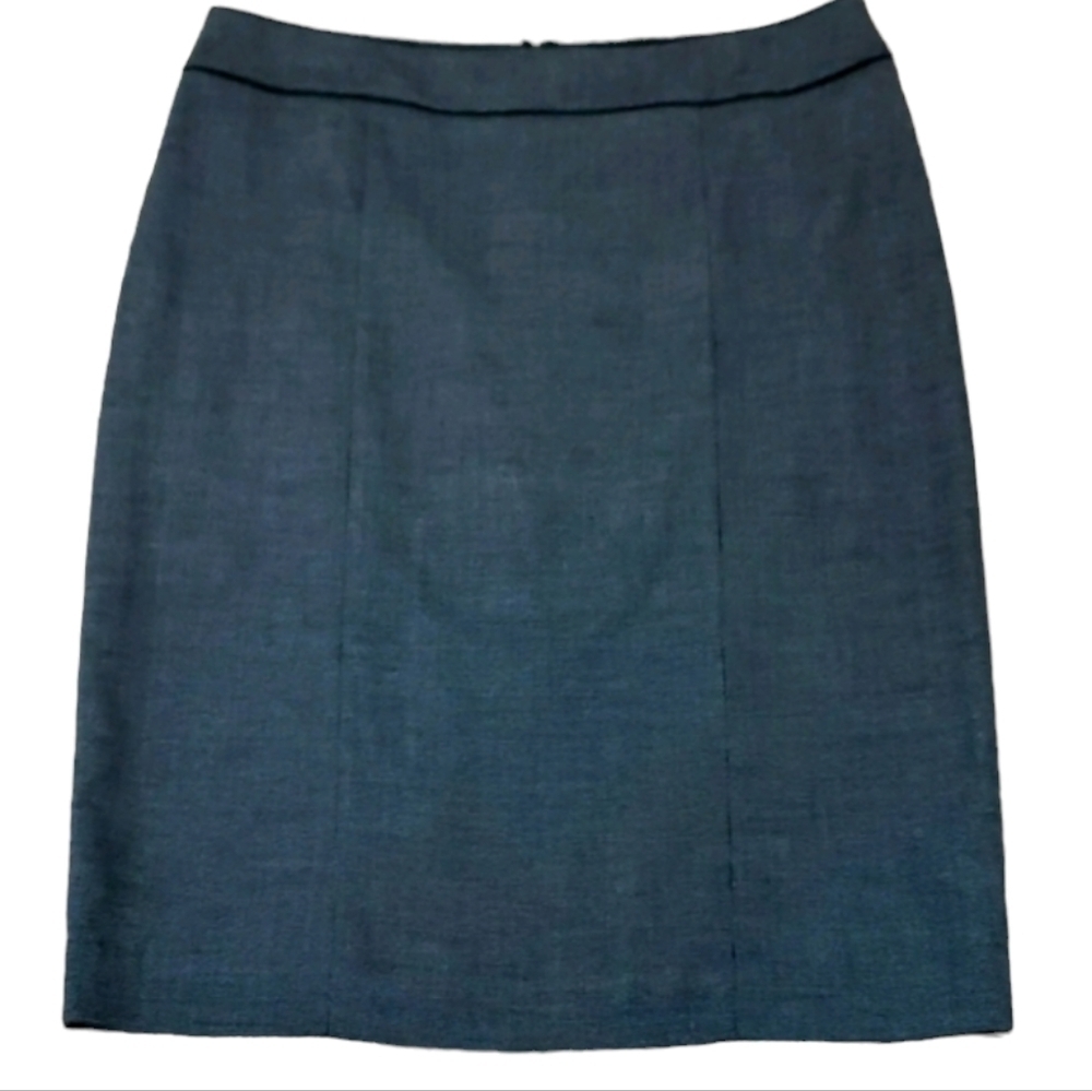 WHBM~Size 12~Black/White Polka Dots Print Skirt.
